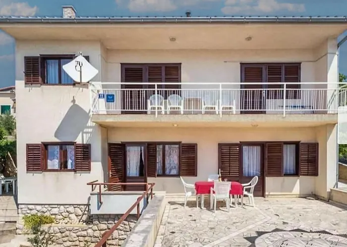 Monja-2 By Interhome